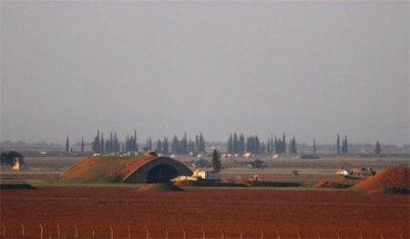 Siria intenta romper el cerco de Daesh en un aeropuerto militar de Alepo